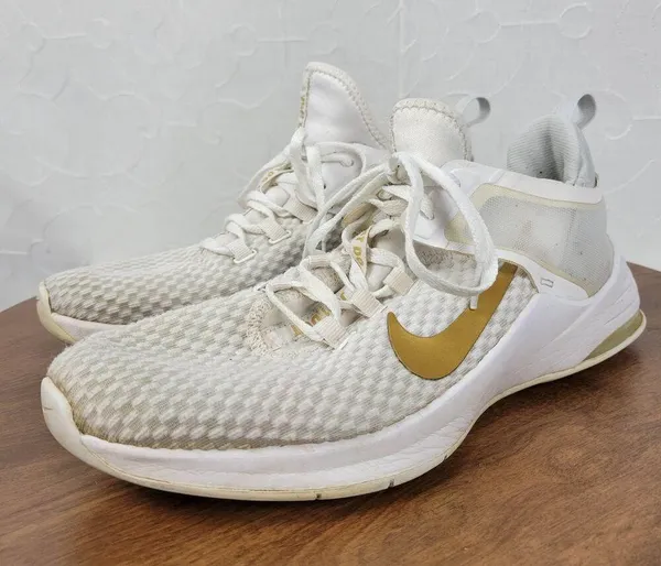 Nike Air Max Womens Bella TR 2 Shoes 9.5 White Metallic Gold Sneakers AQ7492-101 - Image 4
