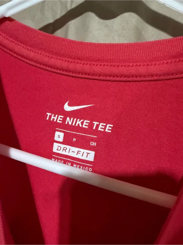 Nike T-shirt - Image 2