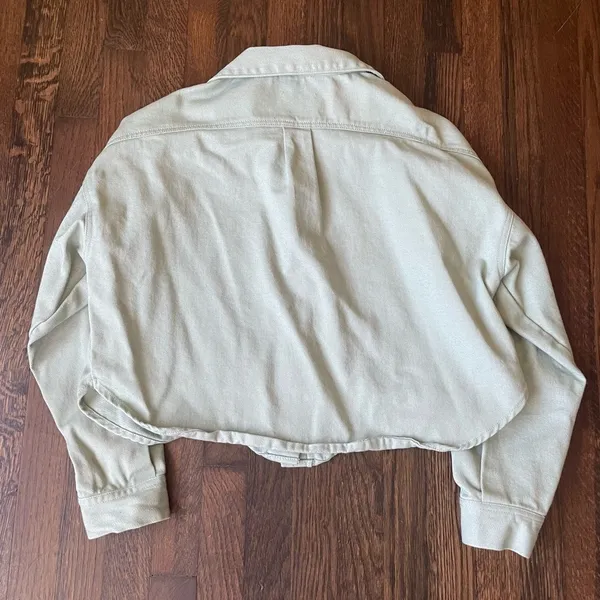 GB light mint green button down slightly cropped jacket - Image 4
