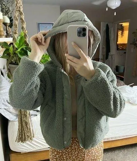 Lightweight cropped fleece jacket - Image 2