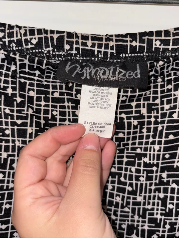 Women’s Black & White Geometric Midi Skirt Size: XL - Image 2