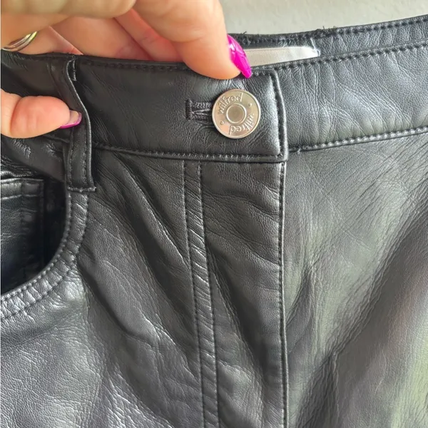 Aritzia Wilfred The Melina Vegan‎ Leather High Rise Straight Leg Pants 8 Classic - Image 3