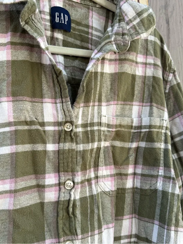 GAP Olive Green Plaid Button-Up Shirt - Image 3