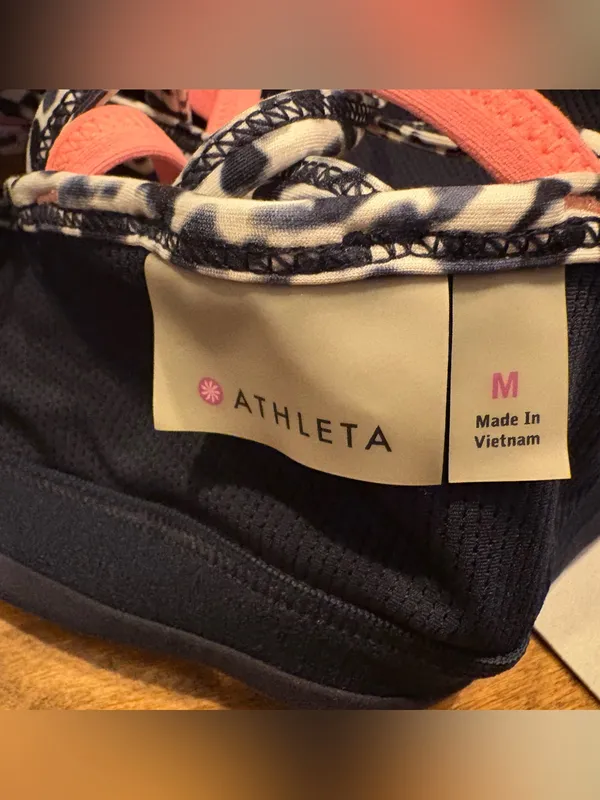 Athleta Petal Block Fully Focused Bra Size M NWT - Image 5