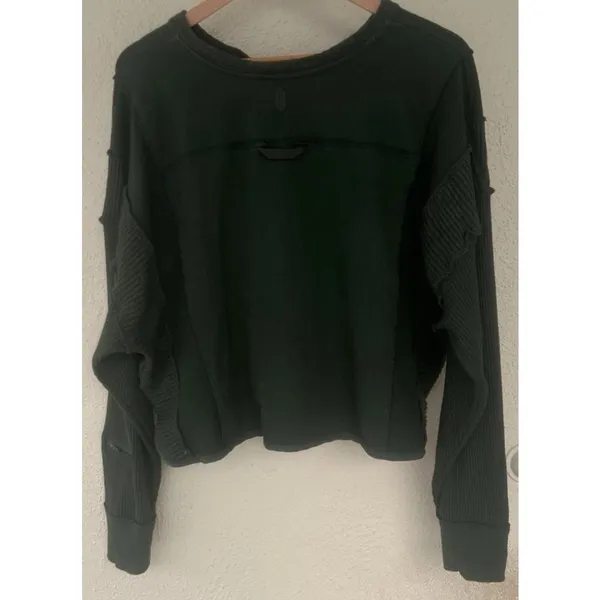 FP Movement Green Waffle Knit Slouchy Henley Top M Ribbed Oversized Thumbholes - Image 4