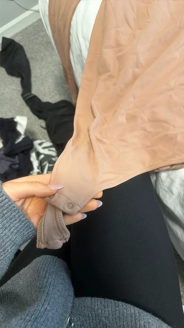 Babaton Scoop Aritzia Contour Neck Long Sleeve - Image 3