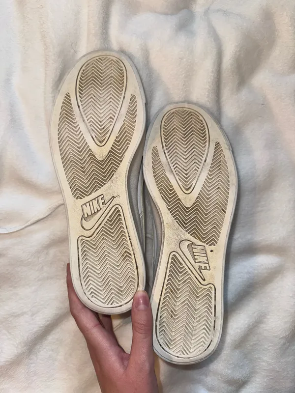 Nike shoes - Image 3