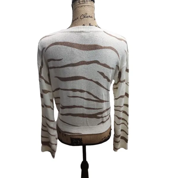 LE LIS Womens Sweater Size S‎ White Brown Pullover Knit Tiger Print Chic - Image 3