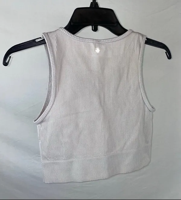 Athletic Top White Size M - Image 3