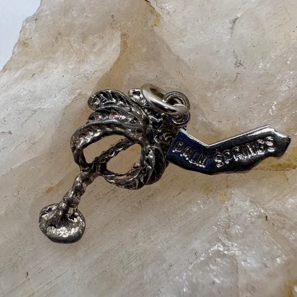 Vintage Palm Springs Palm Tree Sterling Silver California Nickel Charm 1.32g‎ - Image 2