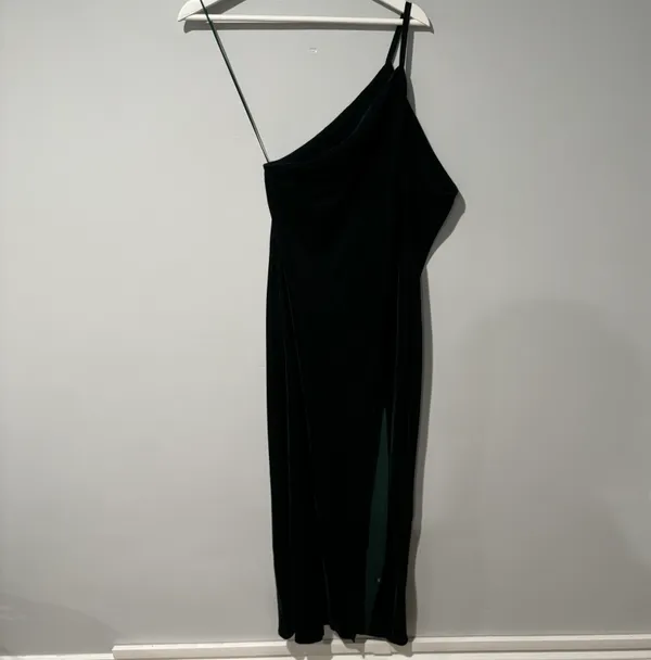 ASOS One Shoulder Dress Dark Green Velvet Slit - Image 4