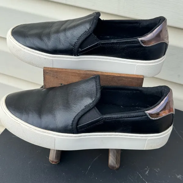 UGG Black Leather Slip On Sneakers Women Size 8 EU 39 Casual Platform Comfort - Image 3