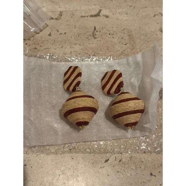 Tuckernuck Earrings NWT Cocoa Stripe Raffia Geo Lantern Brown Tan Woven Drop - Image 2