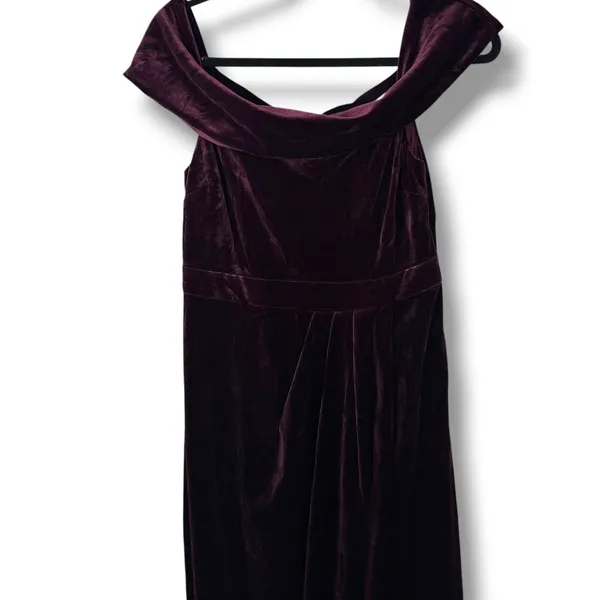 NEW Lulus I'm Enchanted Burgundy Velvet Off-the-Shoulder Tulip Dress Medium - Image 7