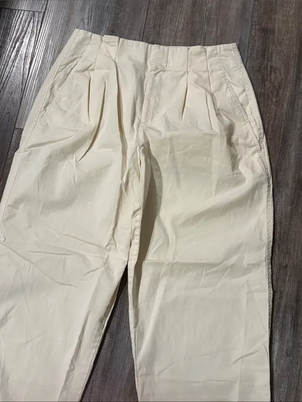 Abercrombie & Fitch Pleated Cream Trousers 27 - Image 2