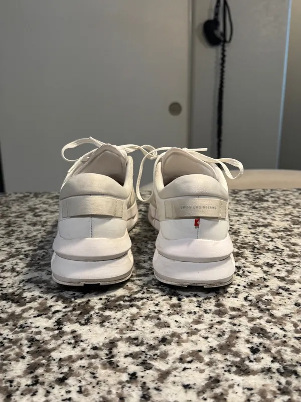 On Cloud Shoes - Image 4