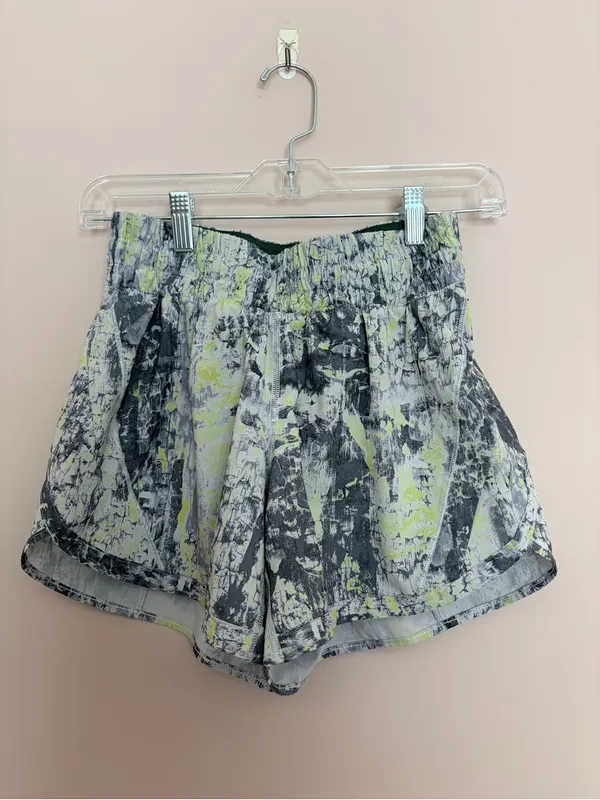 Lululemon Track That Mid-Rise Lined Short 5" - Image 2
