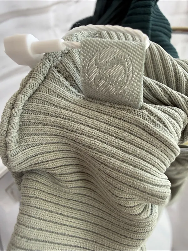 Lululemon Uplifting Bow Scrunchie Set of Two in Warp Teal & Jade Grey - Image 8