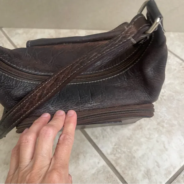 Vintage Fossil Messenger Bag, Crossbody Bag~ Dark Brown Leather STRAP HAS‎ wear - Image 15