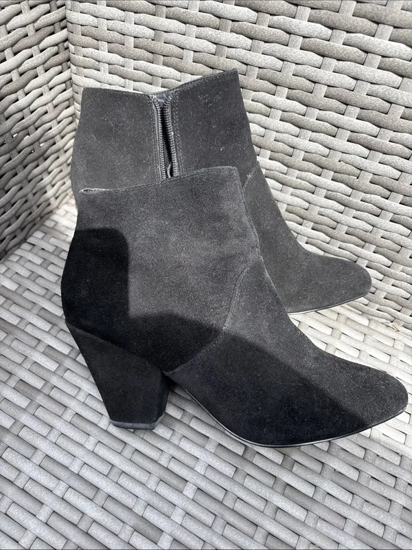 Dolce Vita Black Suede Ankle Zipper Heeled Boots - Image 2