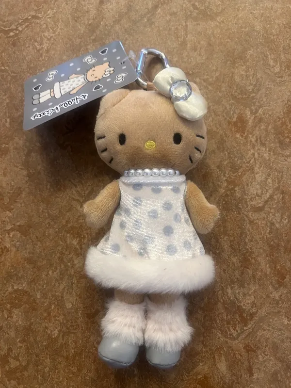 Sanrio Hello Kitty Long Leg Style Yellow Dot Dress Pearl Necklace Plush Keychain - Image 3