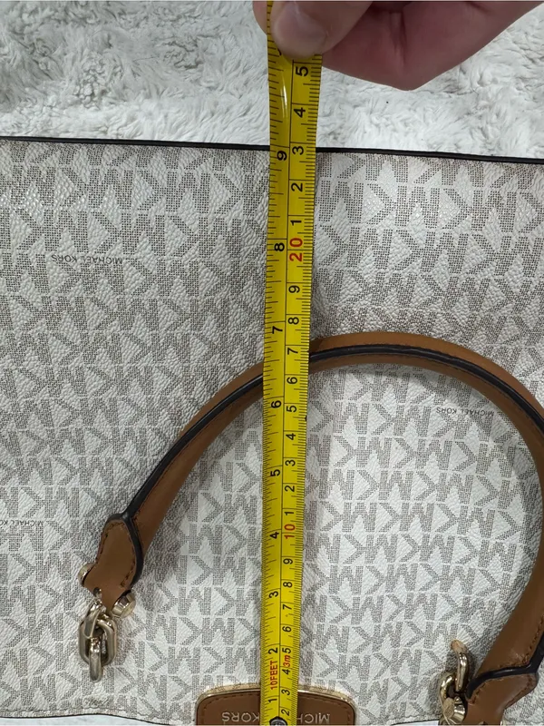 Michael Kors Rochelle Satchell - Image 10