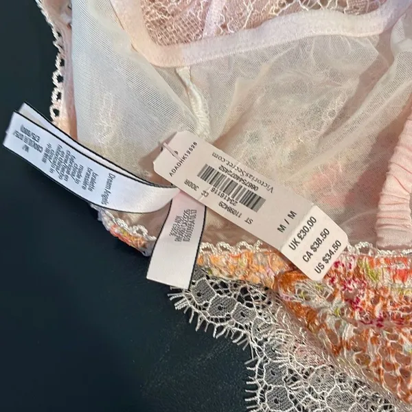 Victoria’s Secret Lace‎ Bralette. Size Medium. Pink Multi NWT - Image 3