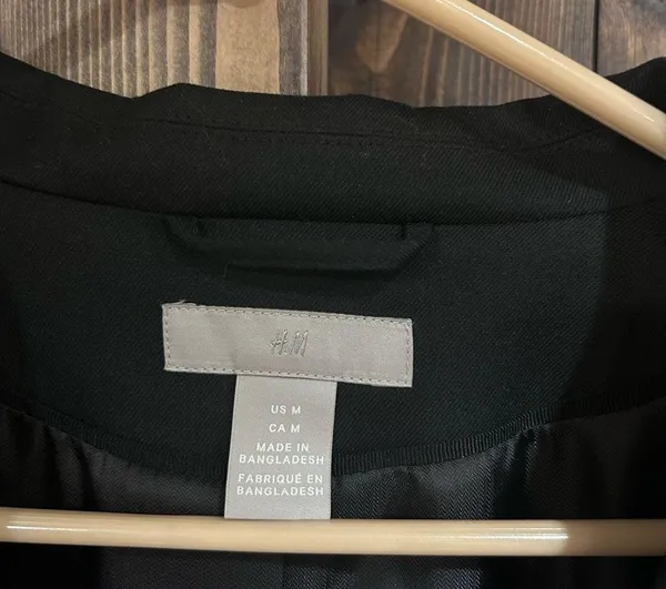 H&M black fitted wmns blazer - Image 2
