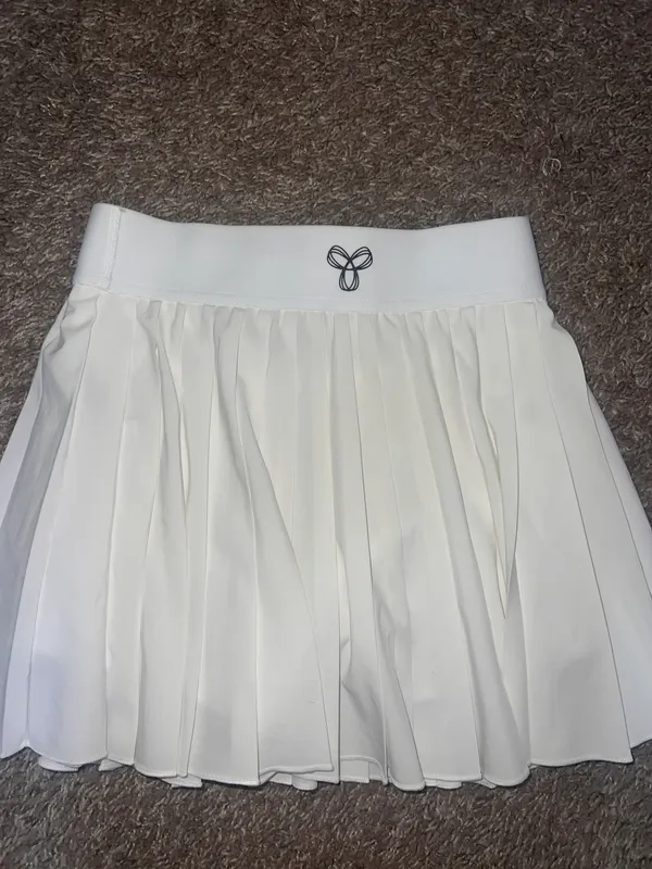 Aritzia TNA Skirt - Image 2
