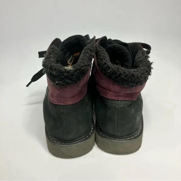 Cat Women’s Fret Faux Fur black & maroon‎ leather boots size 8.5 - Image 10