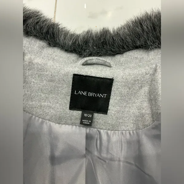 Lane Bryant Elegant PLUS SIZE coat 🌷 - Image 5