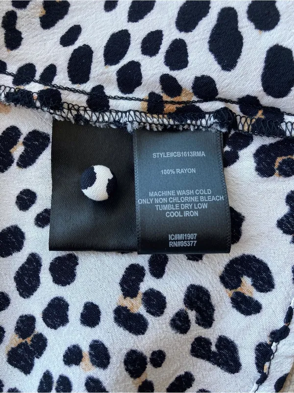 Sanctuary Black & White Leopard-Spot V-Neck Cap Sleeve Top - Image 7