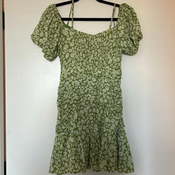 ASTR Green Ruched Floral Mini Dress, Medium - Image 8