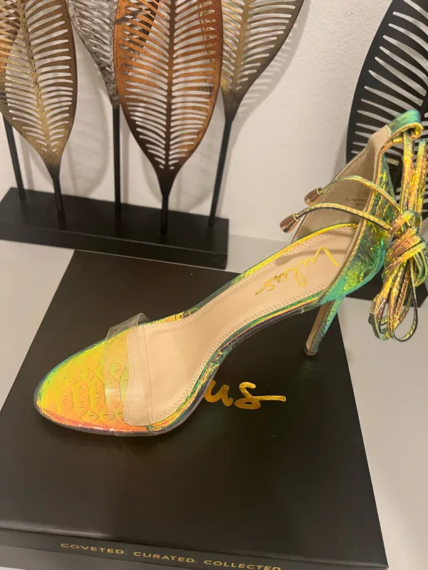 Elegant Iridescent Heels by Lulus Size 8.5 - Image 4
