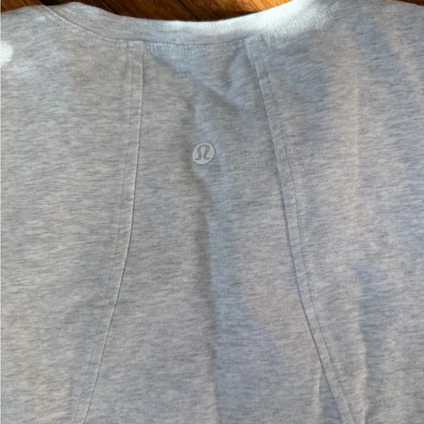 Lululemon muscle tank - Image 4