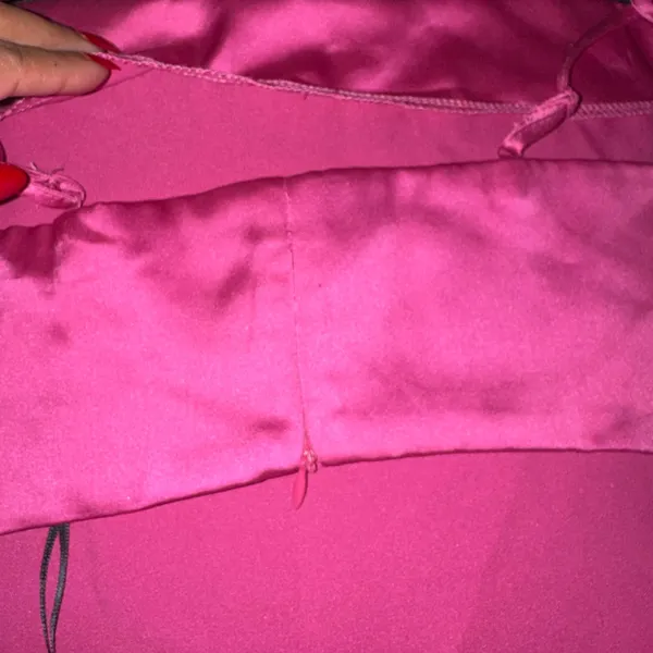 Sincerely Jules Fuchsia Satin Crop top - Image 5