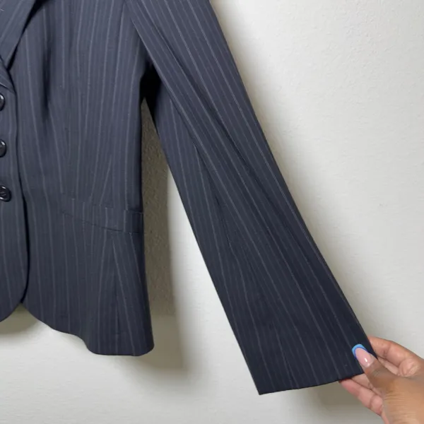 Ann Taylor Womens Blazer 14 Navy Pinstripe Italian‎ Fabric Three Button Jacket - Image 7