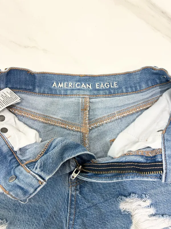 American Eagle Women’s High-Rise Ripped Denim 90s Boyfriend Jean Shorts - 000 - Image 4