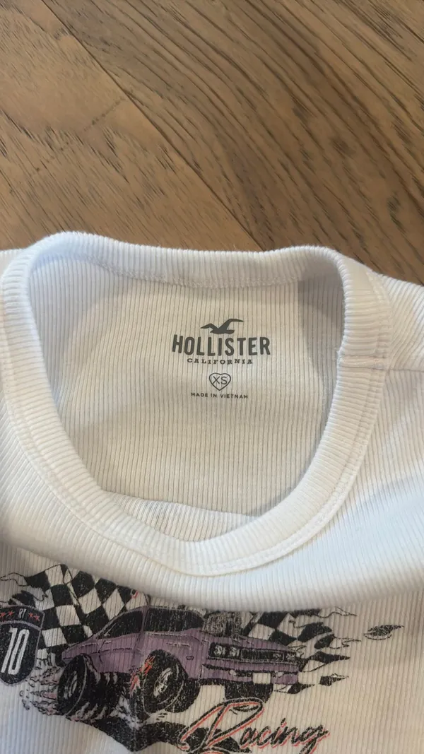 Hollister tank top - Image 2