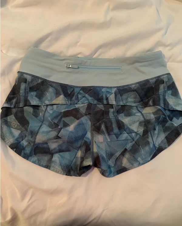 Lululemon Speed Up Shorts 2.5" - Image 4