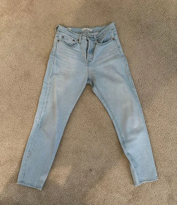 Wedgie Levi’s Jeans - Image 5
