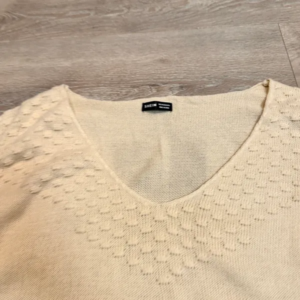 Shein Cream V‎ Neck Textured Knit Sweater Long Sleeve 6 Medium Oversized - Image 3