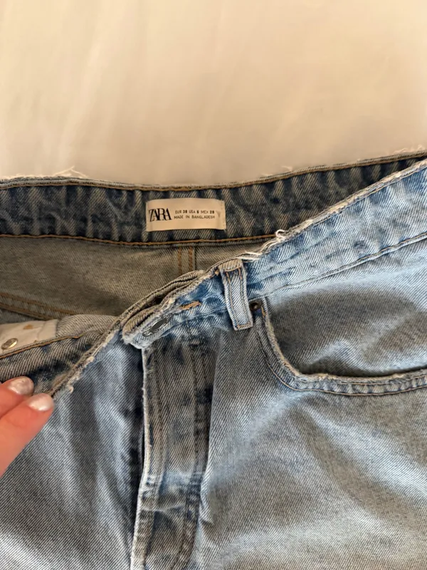 ZARA Jean Shorts High-Waisted - Image 3