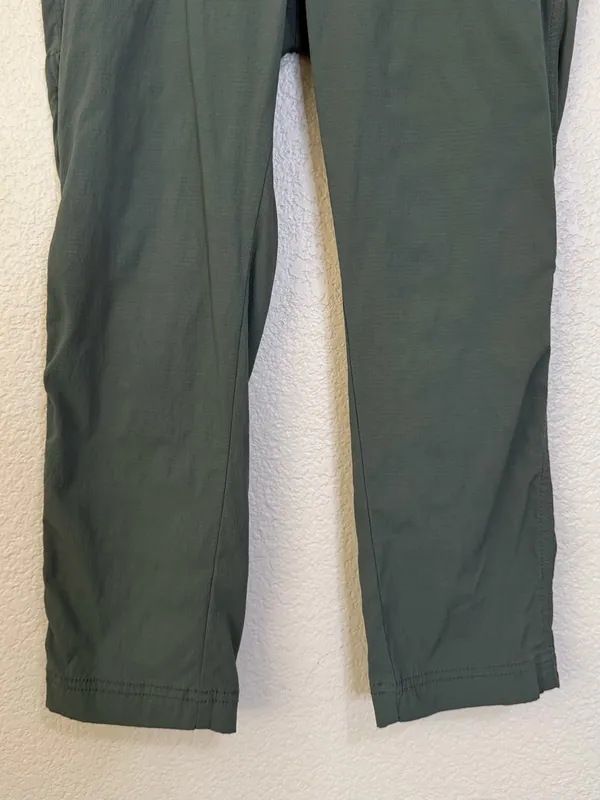 Athleta Jasper Green Hiking Stretch Trekkie Capri Pants, Sz Small - Image 4