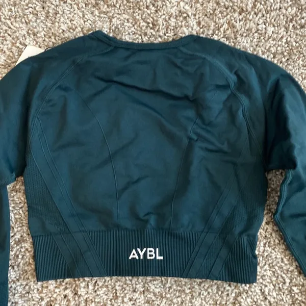 AYBL Balance V2 Seamless Long Sleeve Crop Top - Forest Green in XS - Image 4