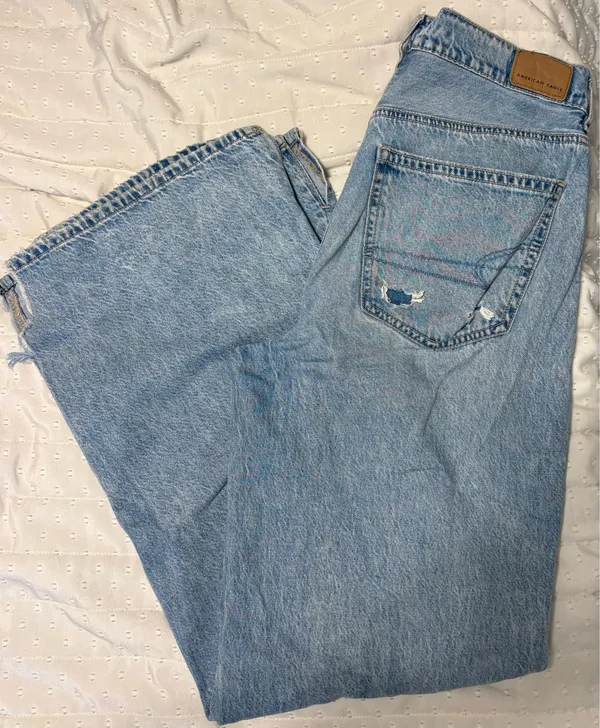American Eagle Jeans - Image 2