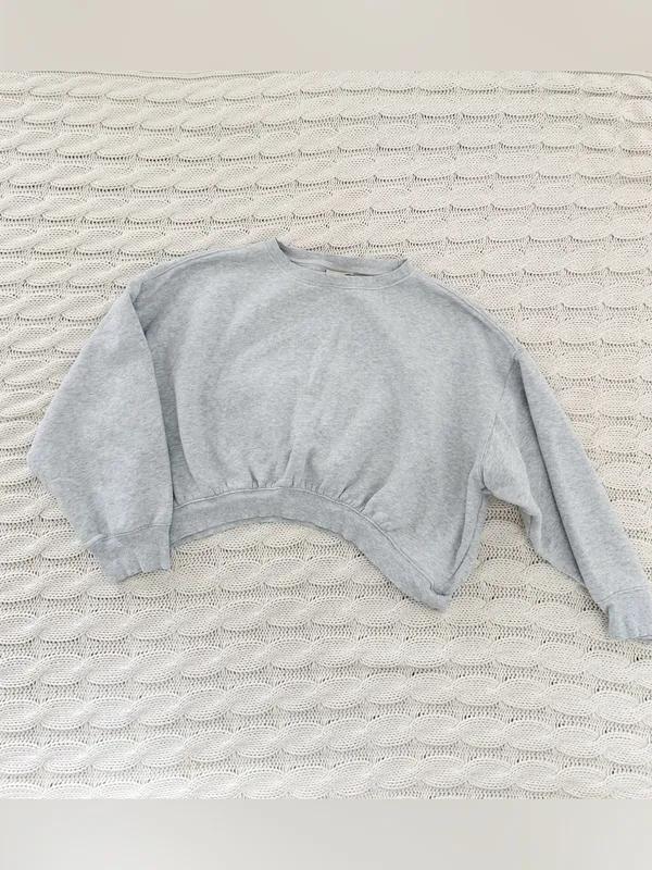 Universal Light Gray Crewneck Sweater for Women - Image 2
