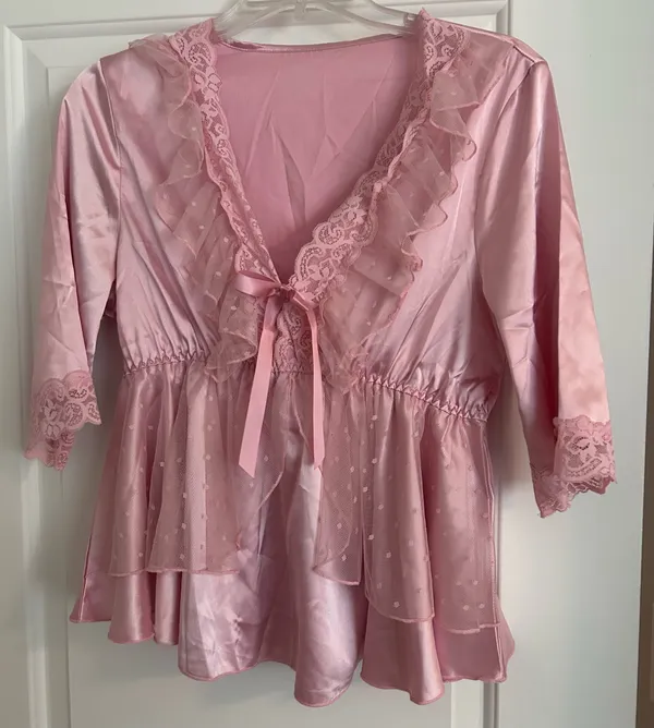 Cute chic satin lace trim short sleeve top - Image 2