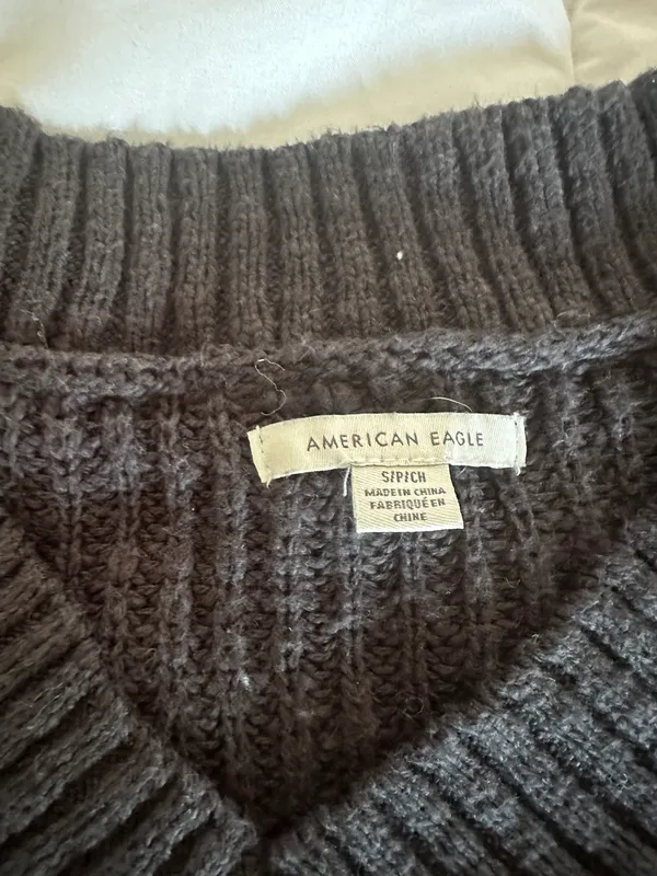 American Eagle Outfitters Black Sweater - Image 3