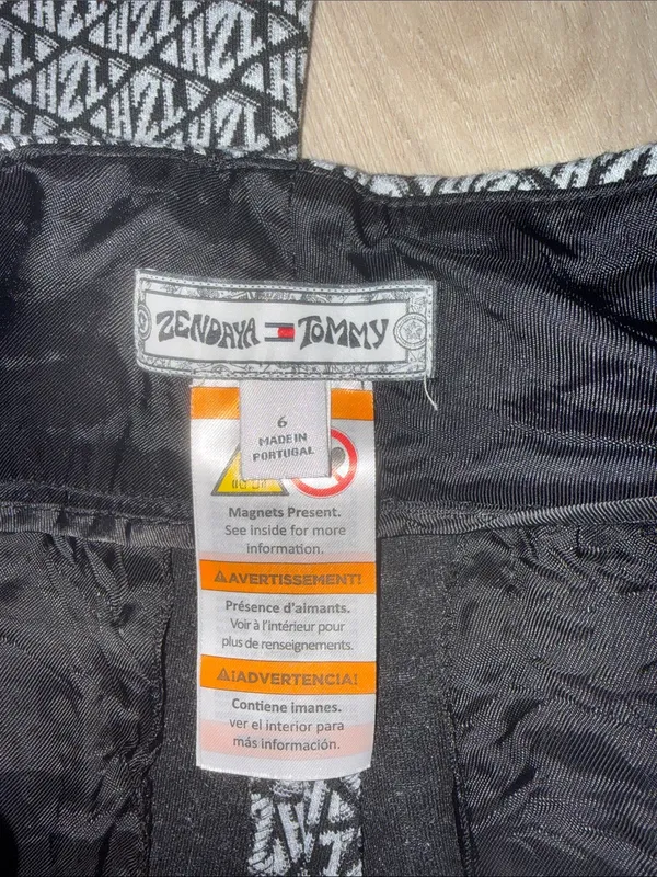 RARE Zendaya x Tommy high waisted flare trouser pants size 6 limited edition - Image 6